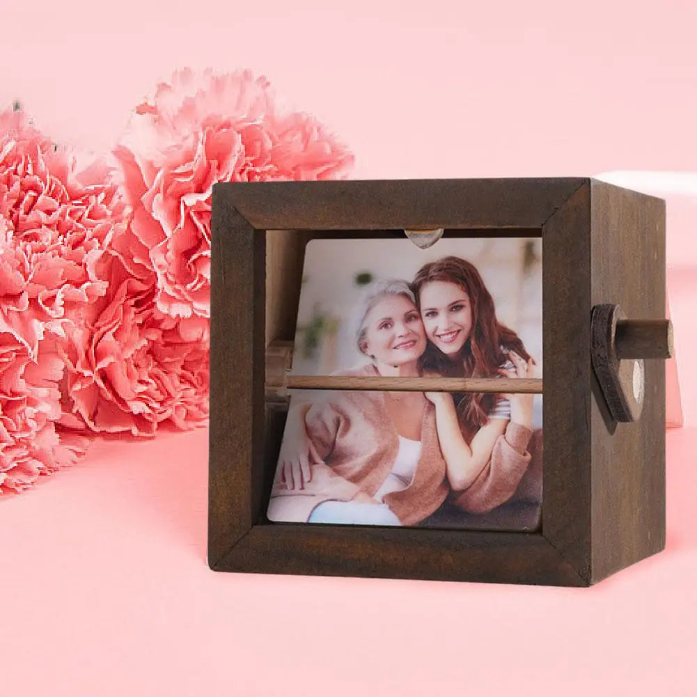 MEMOBOX™ – Custom Wooden Flipbook Frame