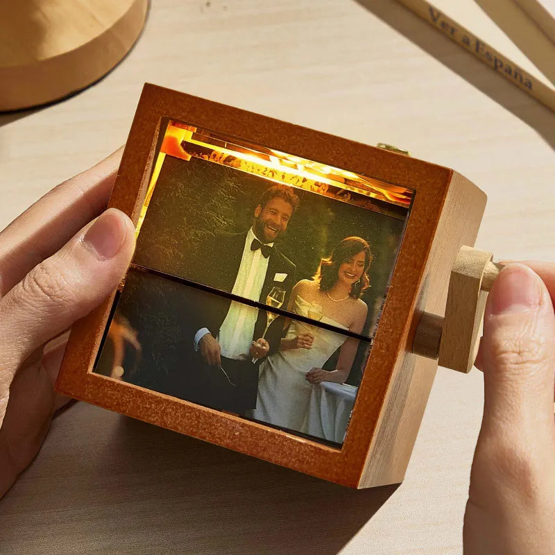 MEMOBOX™ – Custom Wooden Flipbook Frame